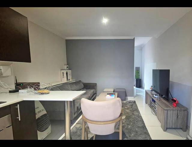 1 BEDROOM APARTMENT FOR SALE IN MORNINGSIDE